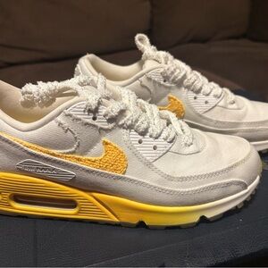 Nike Air Max 90 SE citrus size 8